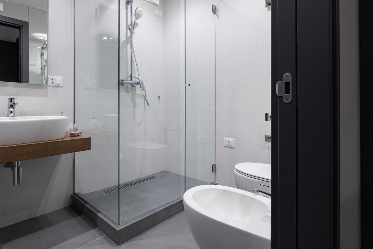 Tito'S Rooms Naples Luaran gambar