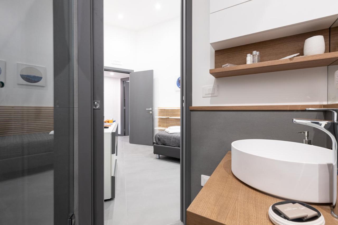 Tito'S Rooms Naples Luaran gambar