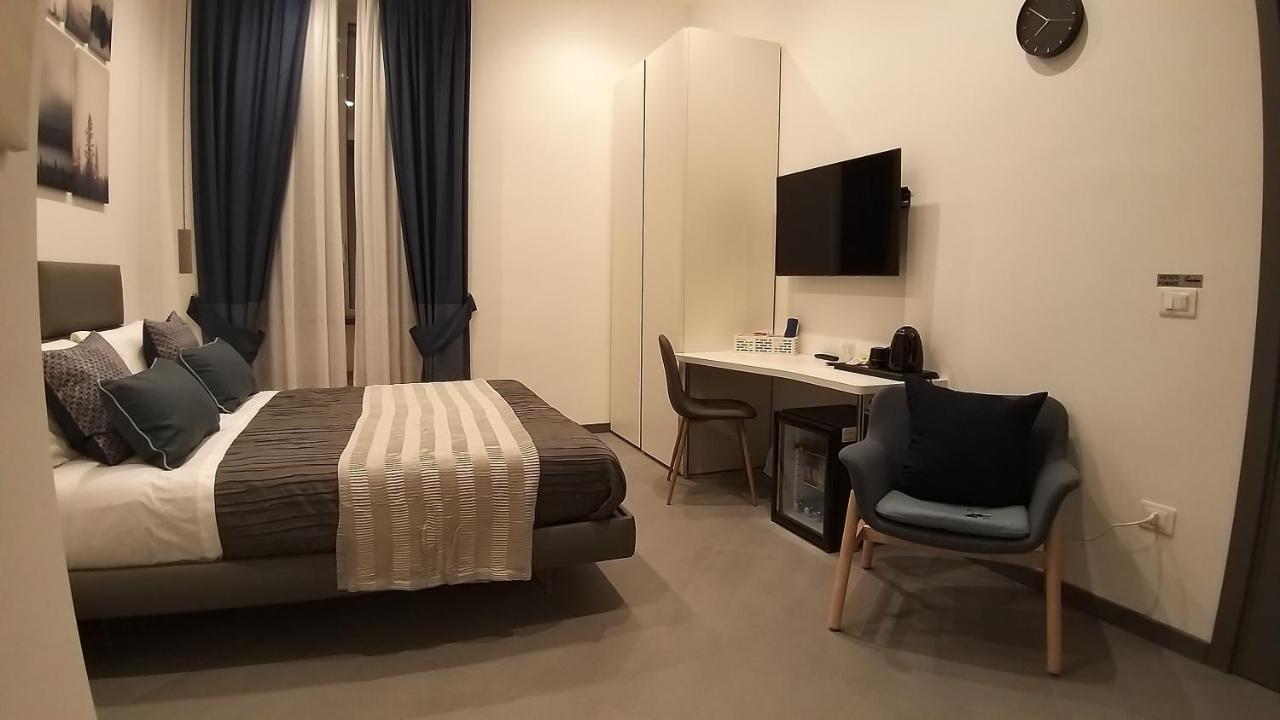 Tito'S Rooms Naples Luaran gambar